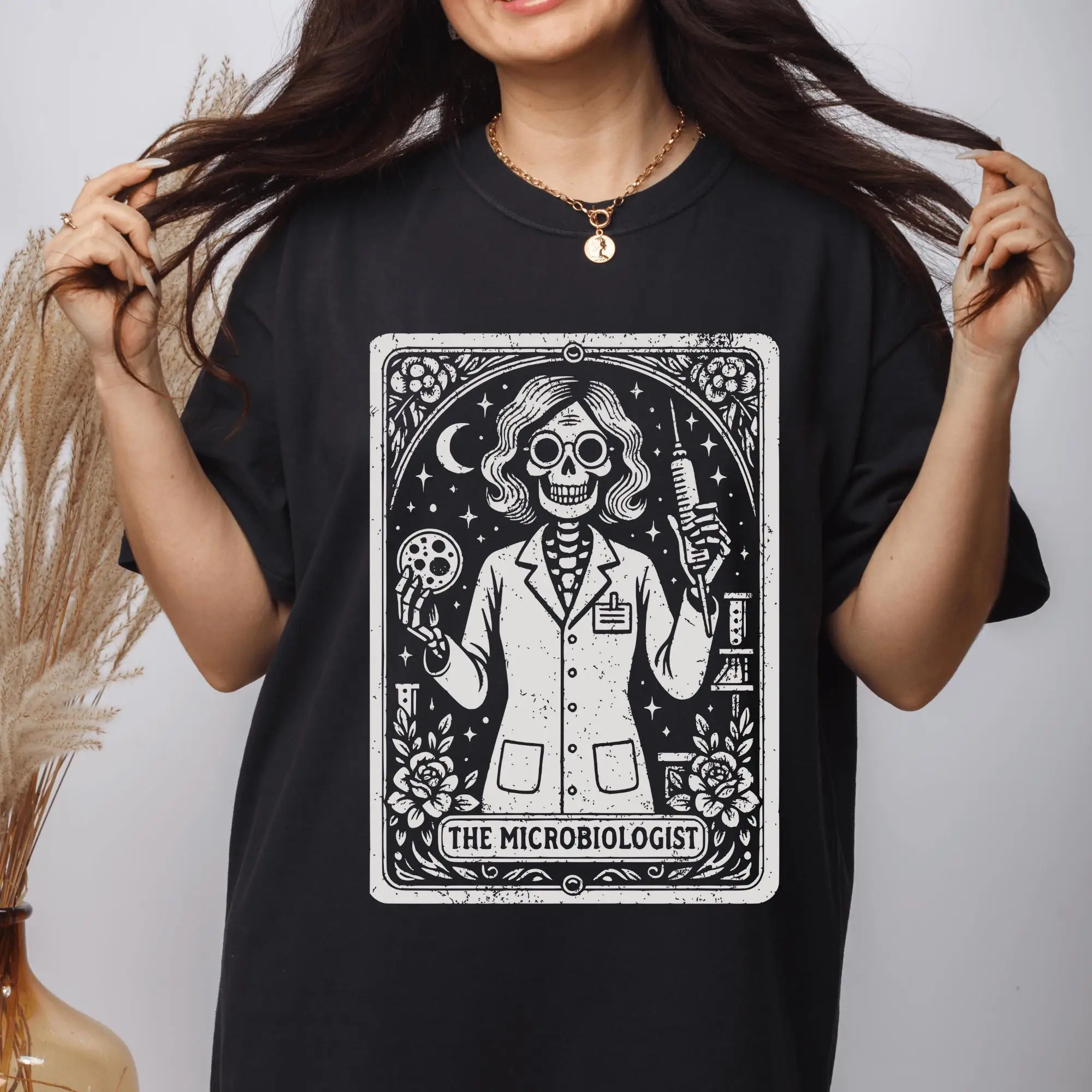 Microbiologist Tarot Card T-Shirt, Funny Science Lab Halloween Gift for Microbiology Lovers Gift Tee T-shirt