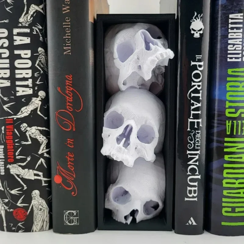 3D Printed Peeping Skull Book Holder Gothic Monster Bookend Sculpture Dark Academia Shelf Decor Home Office Halloween Ornament