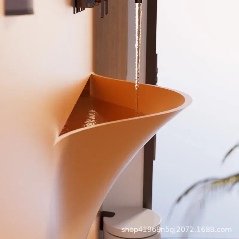 Built-in curved line wash basin