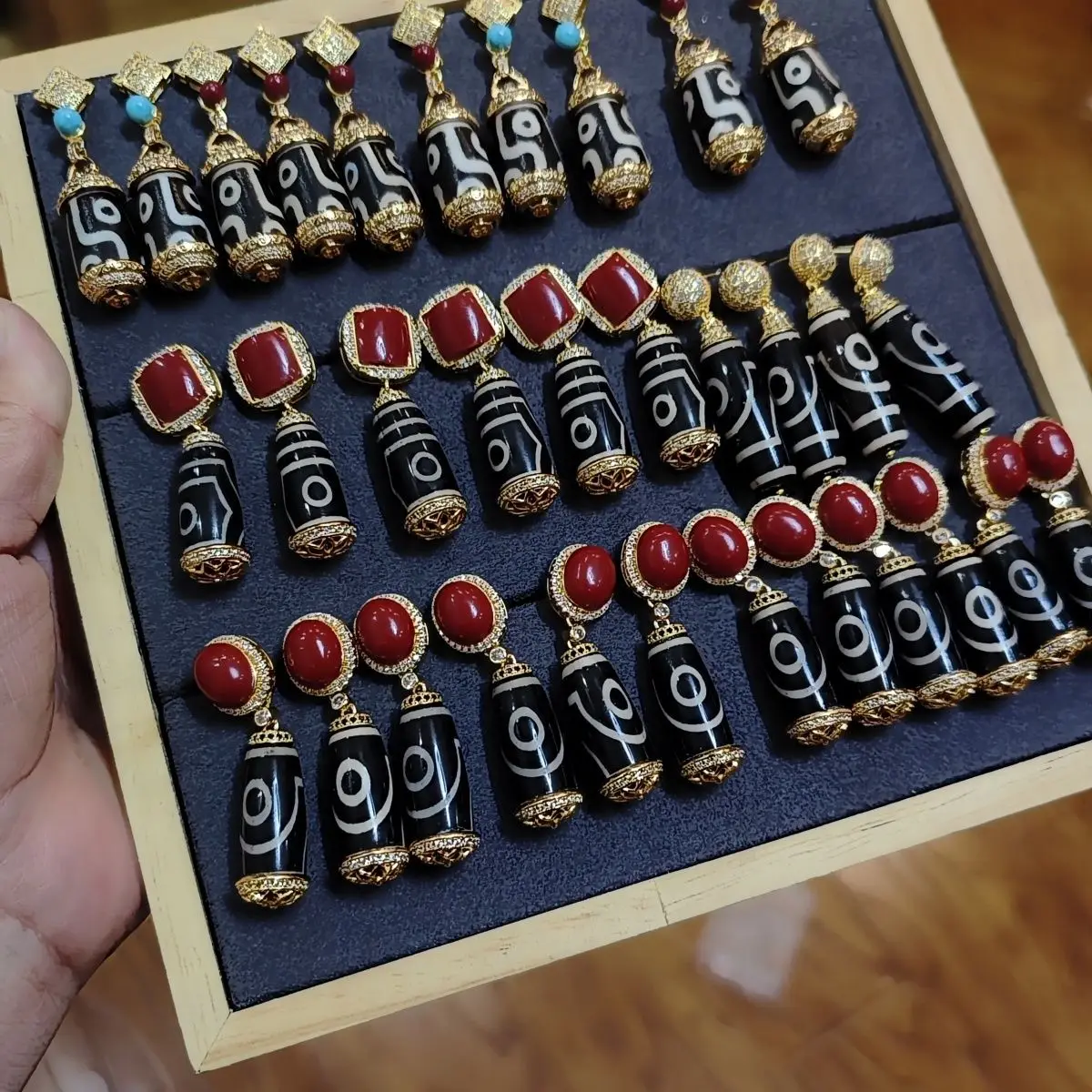 

Tibetan jewelry ethnic style dzi beads, new earrings do not fade