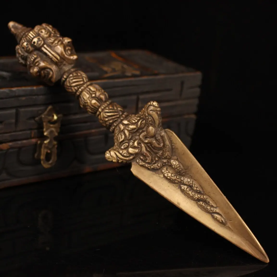 Vintage Old Copper Handmade Tibetan Buddhist Vajra Phurba Ritual Tool Statue Heavy Patina Collectible Home Decor Altar