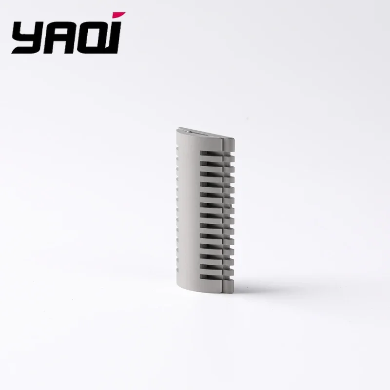

YAQI Titanium Men's Safety Razor Head - High-quality Professional Reusable Shaving Tool New Design for Grooming