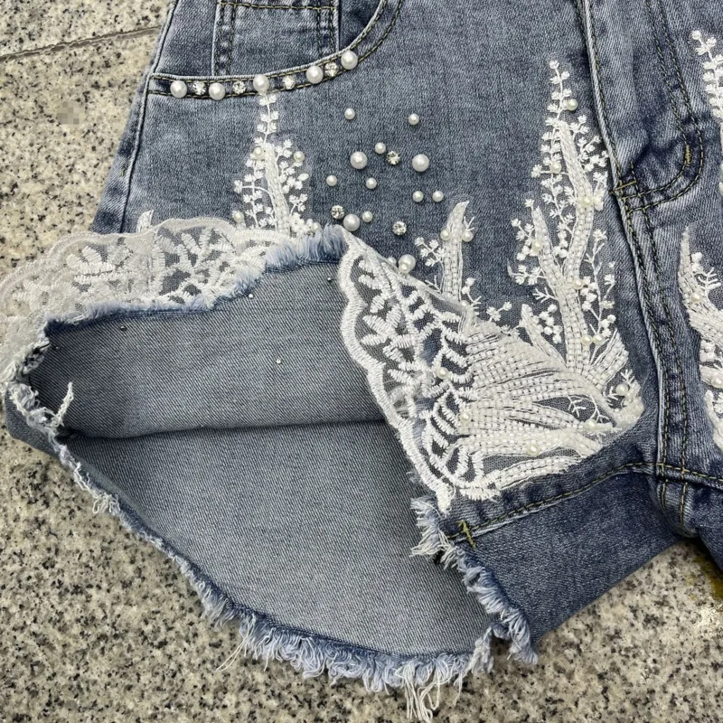 ANJY Spring Summer New Women Trendy Heavy Lace Embroidered Raw Edge Denim Shorts Washed High Street Ins Beading Hot Pants A25224