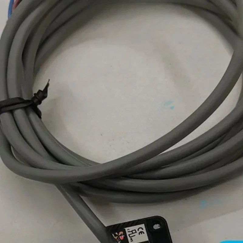 Diffuse Reflection Photoelectric Switch ZD-L40N Laser Sensor with High Speed Response and Excellent Quality