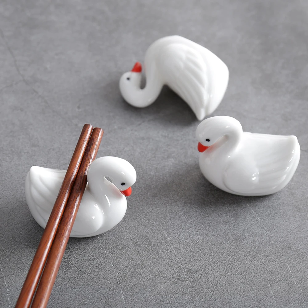 Cute Ceramic Swan Chopsticks Rest Rack Stand Holder for Chopsticks Forks Spoons Knives Holder Rack Kitchen Tableware Tools