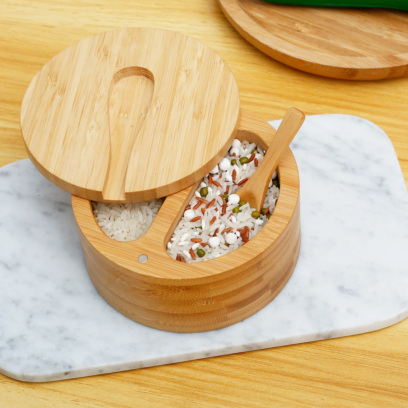Salt and Pepper Bowls Bamboo Pepper Salt Box with Lid 2 Compartments Storage Box Multipurpose Seasoning Container for Spice