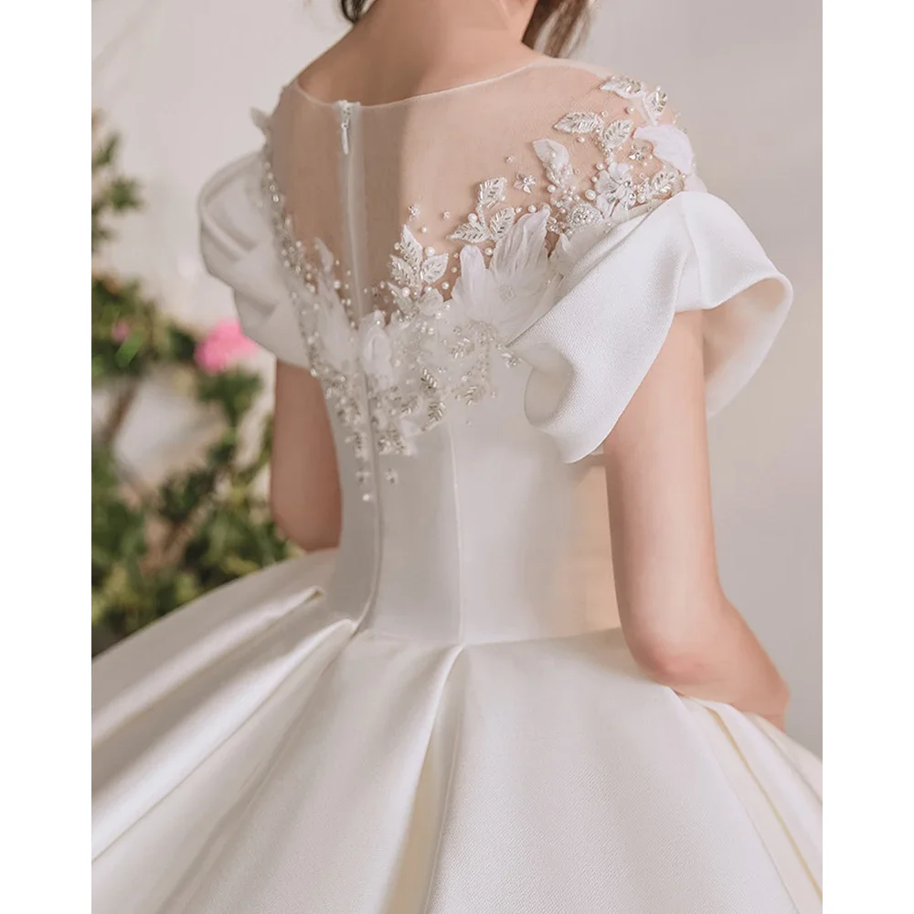 Vestidos de novia blancos para mujer, elegantes vestidos de baile con perlas y cuentas, exquisitos vestidos de novia drapeados de manga corta con cola de corte