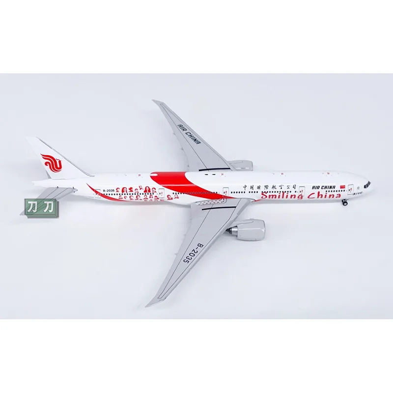 NG Diecast 1/400 skala międzynarodowa lotnictwo B777-300ER uśmiech chiński samolot pasażerski B-2035 Model samolotu kolekcja stopów