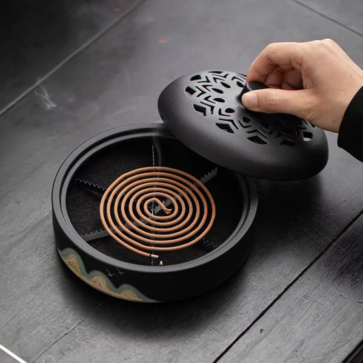 Thousand‑Li Rivers‑and‑Mountains Ceramic Mosquito Coil Burner Mosquito Coil Holder with Lid Incense Burner Home Decor Gift
