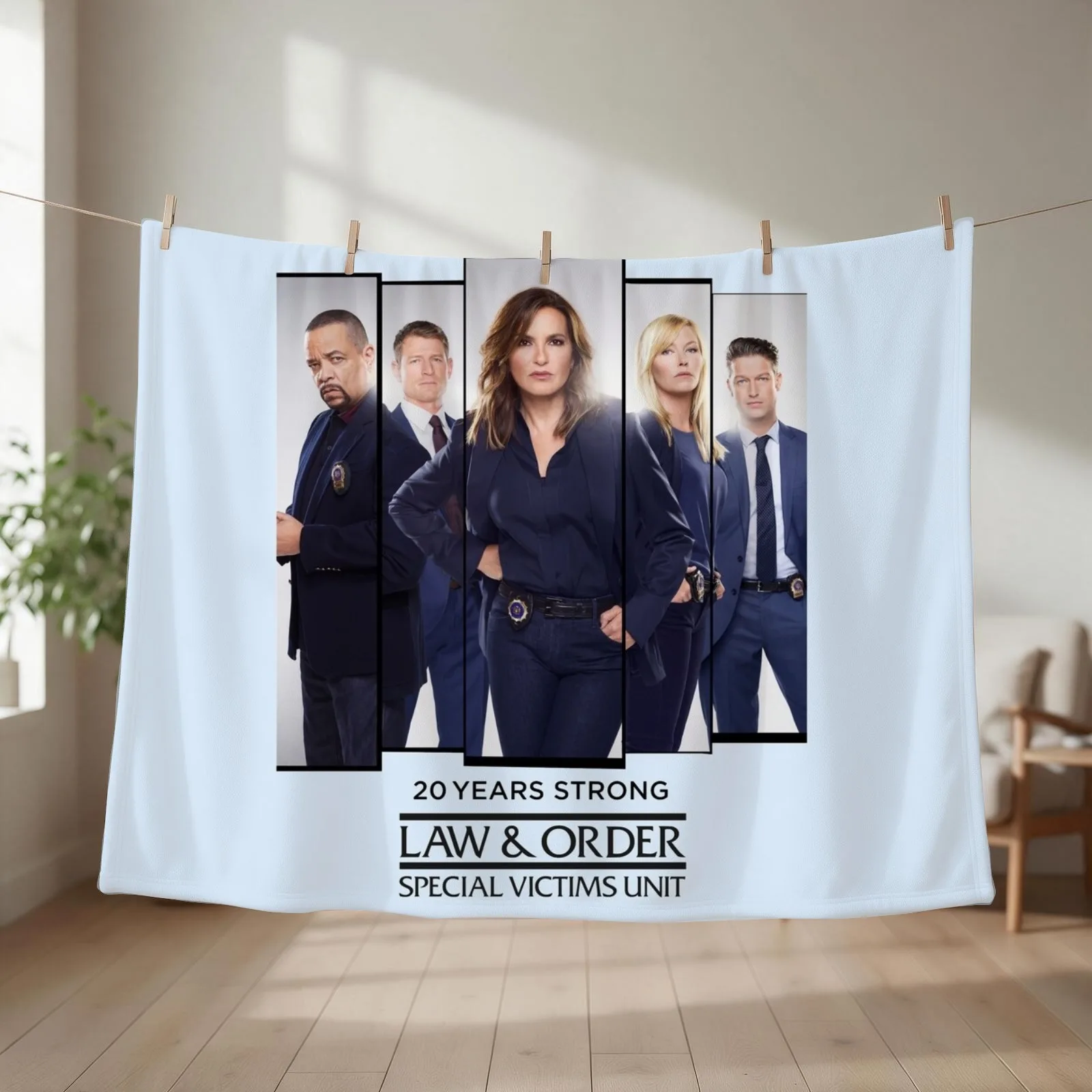 20 Years Strong - Law & Order SVU Throw Blanket couch cozy soft plush fuzzy picnic outdoor blanket