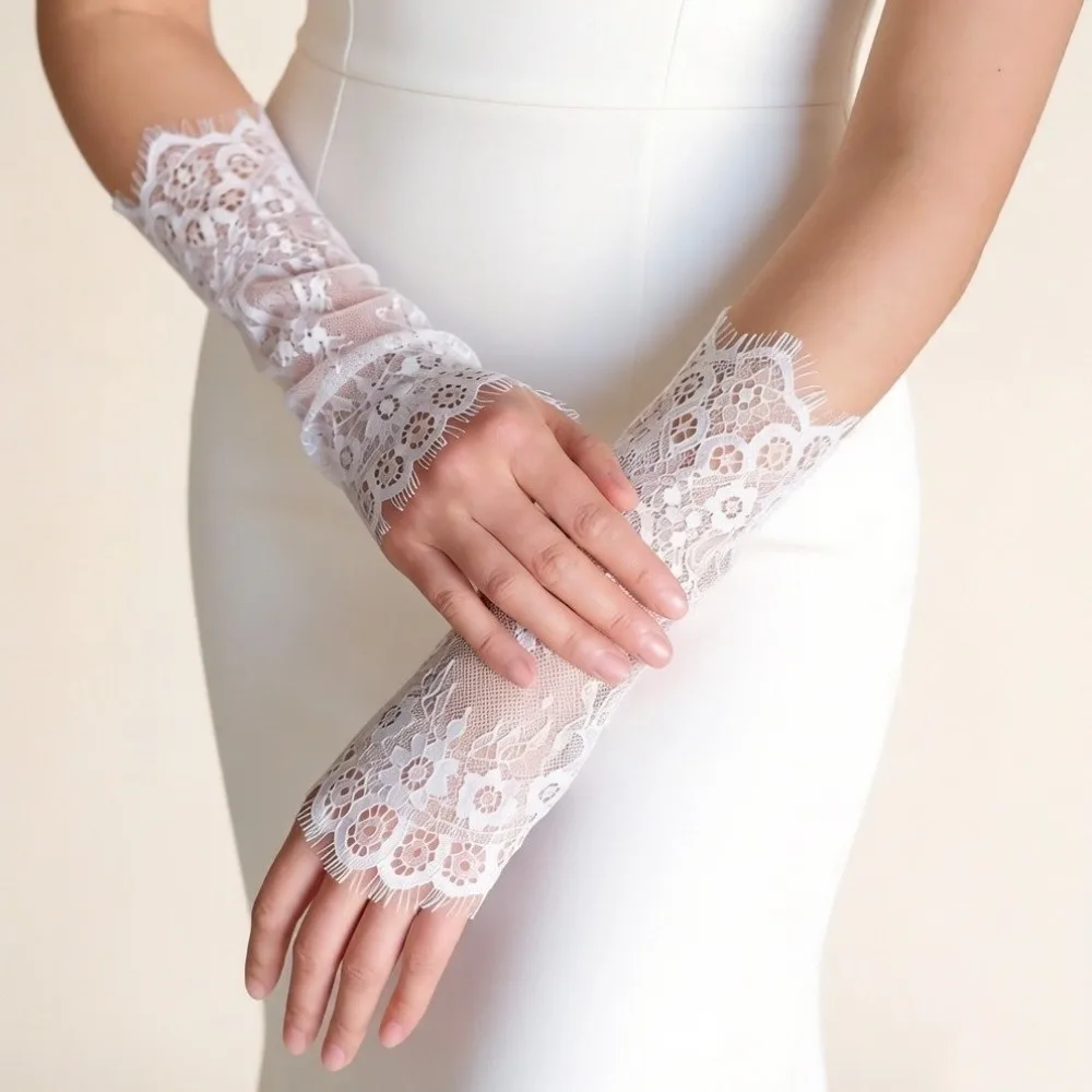 Breathable Pearls Decoration Fingerless Lace Gloves Mesh Ruffle Edge Bridal Arm Sleeves Solid Color Thin Wedding Gloves Cosplay