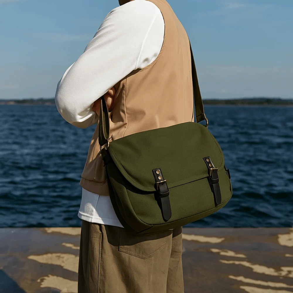 

Trendy Vintage Shoulder Bag Japanese Style Large Capacity Canvas Bag Casual College Style Messenger Bag Travel