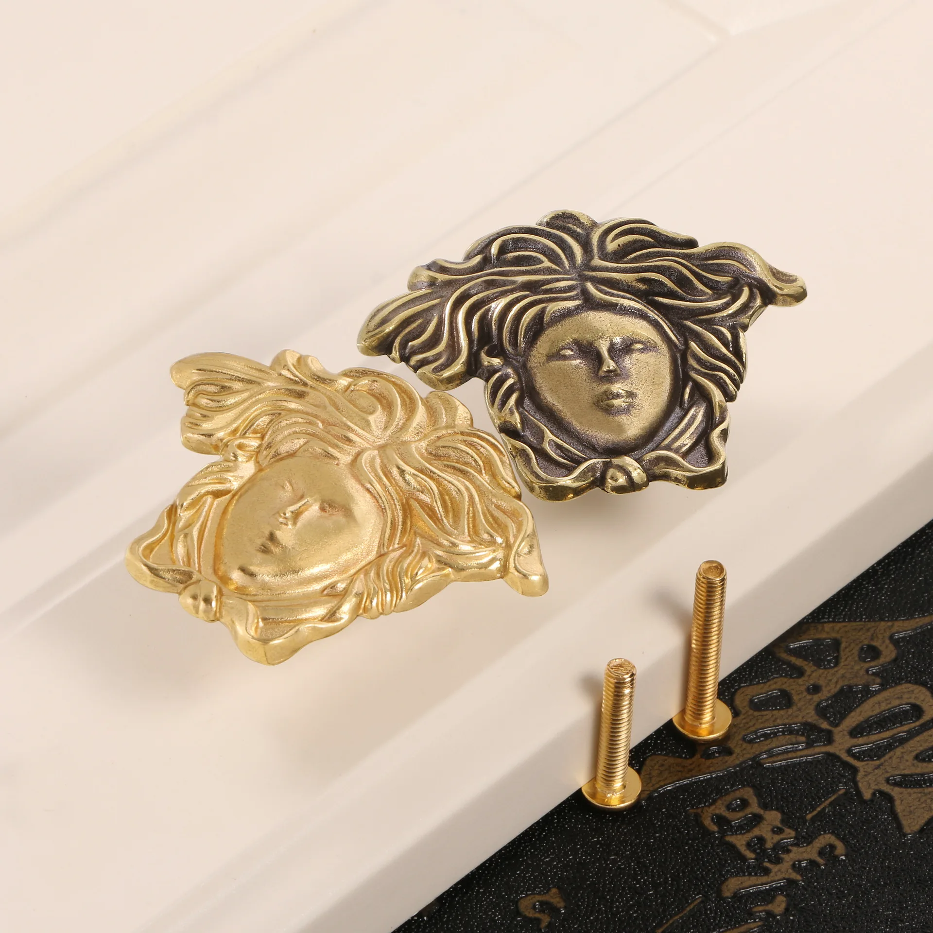 Brass Medusa Cabinet Pulls Drawer Handle Decor Pulls for Cupboard Wardrobe Closet Vintage Furniture DIY