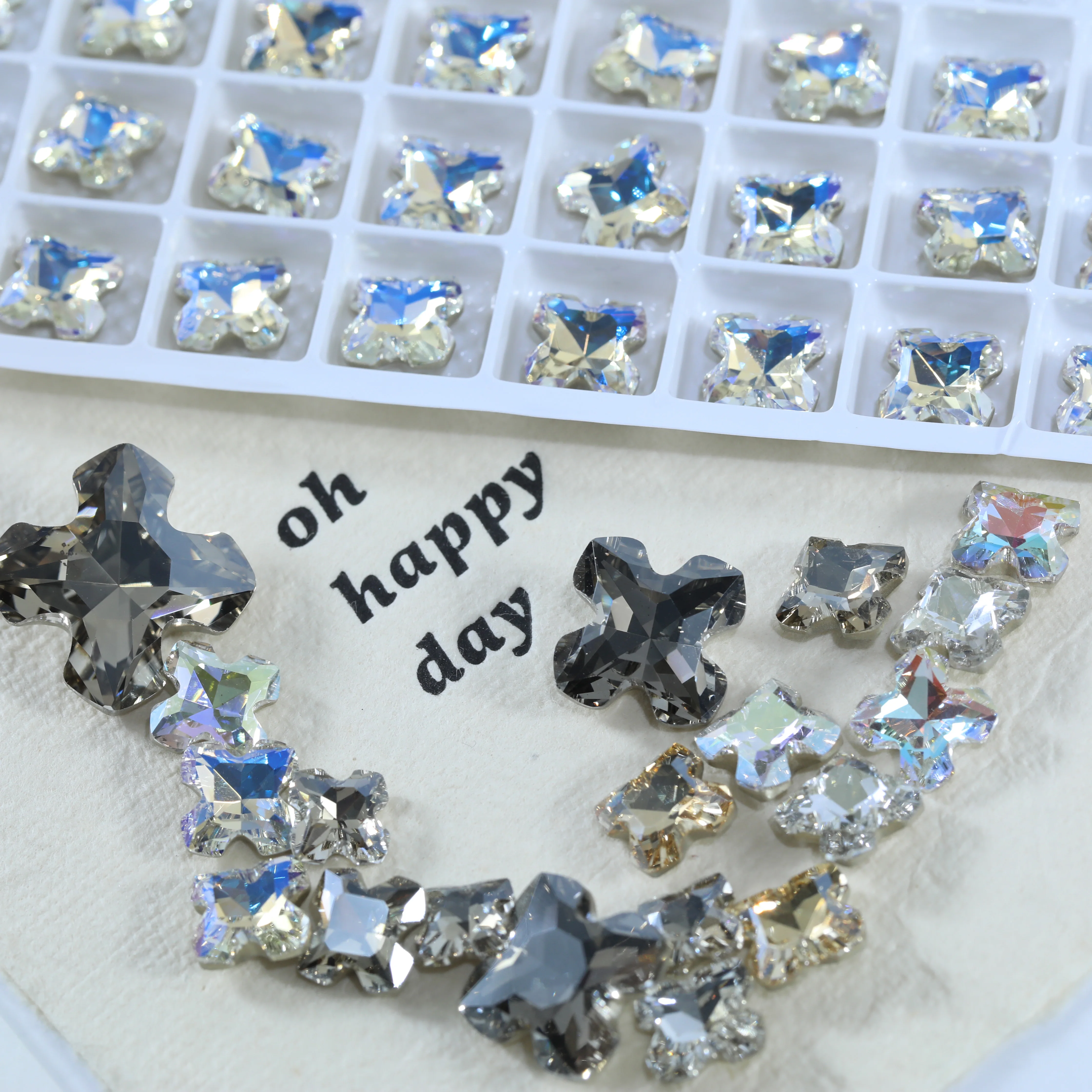 Funkelnde Kristall-Weihnachtskollektion Strasssteine Griechisches Kreuz Deko-Stein DIY Bastelzubehör für Haarschmuck Nagelkunst Tasche – Detail 6