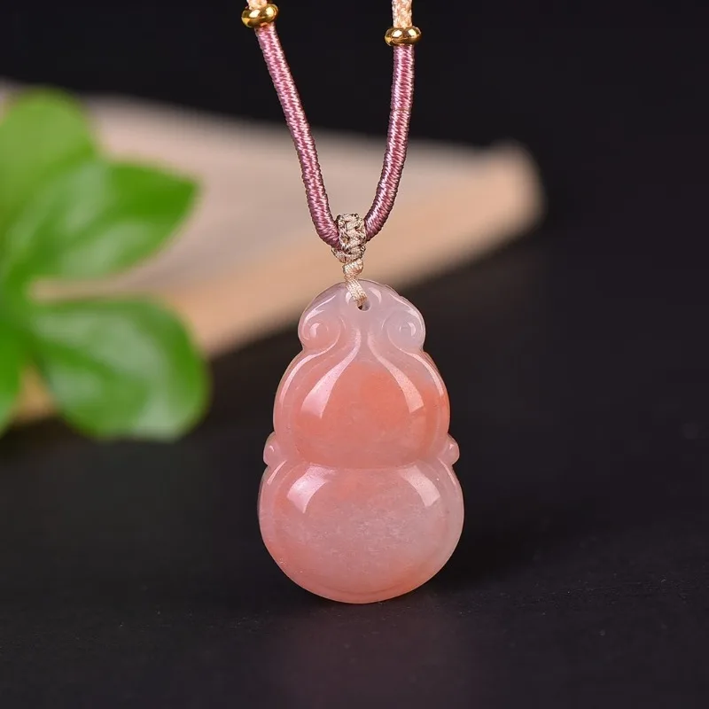 

Exquisite and Small Ethnic Style Peach Blossom Stuffed Gourd Pendant