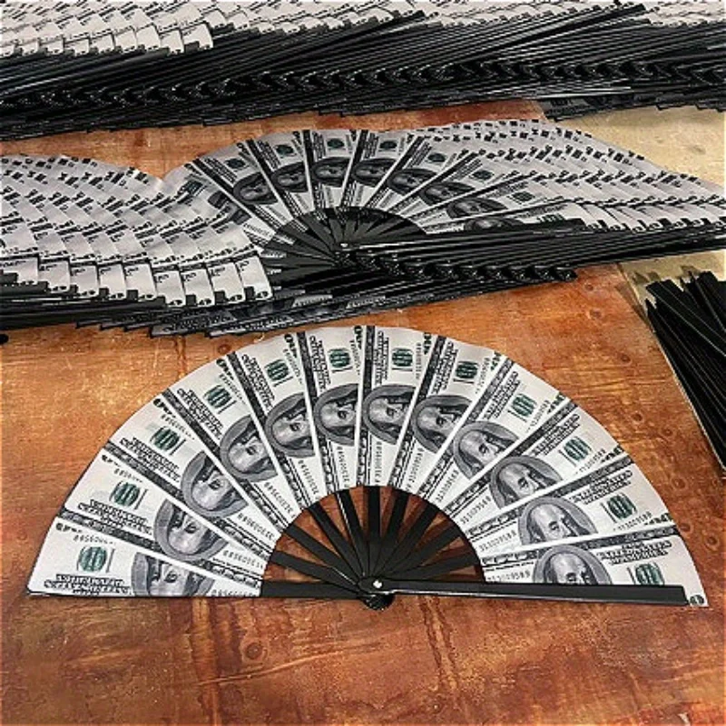 The Plastic Fracture Folding Fan of The US Dollar Banknote Design Is Portable and Durable, Suitable for Gatherings and Events