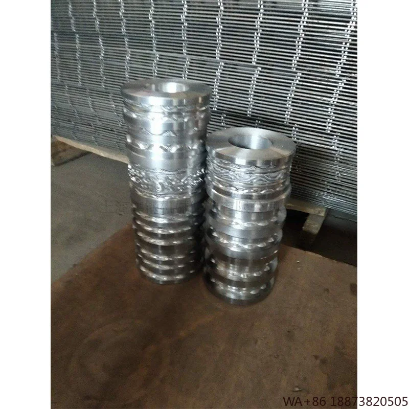 Schmichausrüstung, Eisen, Schmieden, Kaltrollen, Prägemaschine, quadratische/runde Rändelmaschine aus Stahl, Doppelwellenantrieb, Glätteisen