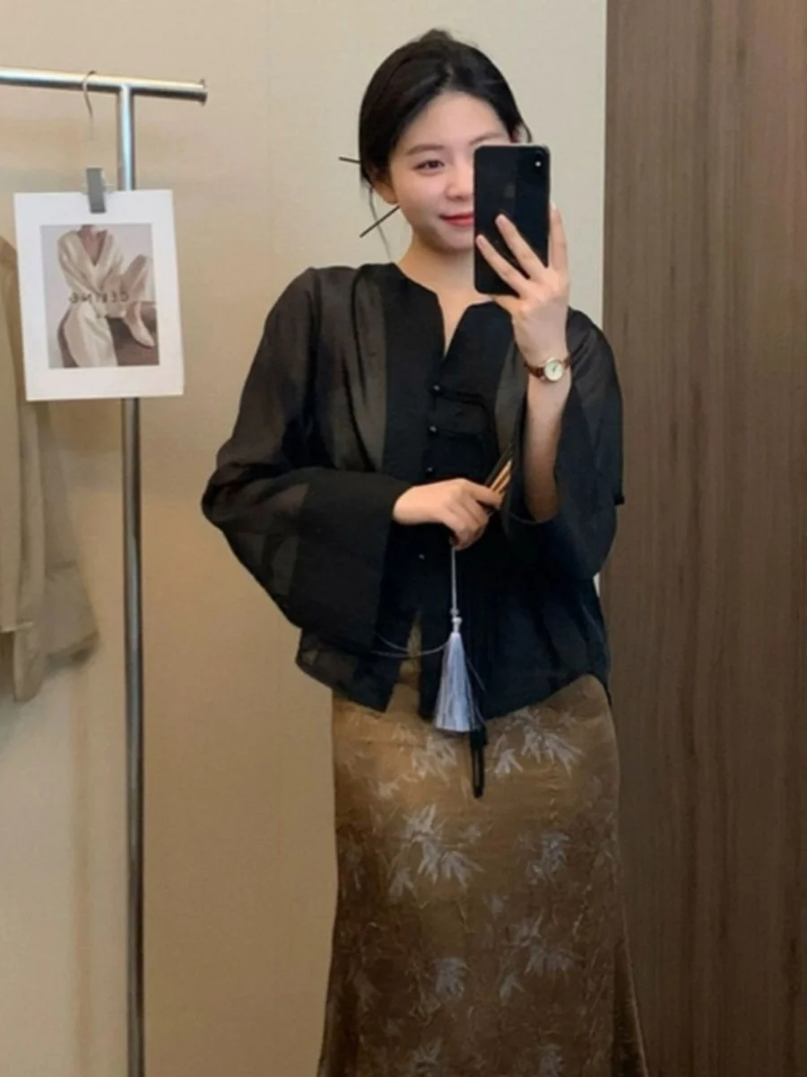 

Elegant Chinese Style Button up Shirt Women's Summer New Fashion Ultra Fairylike Sun Protection Long Sleeve V-Neck Blouse