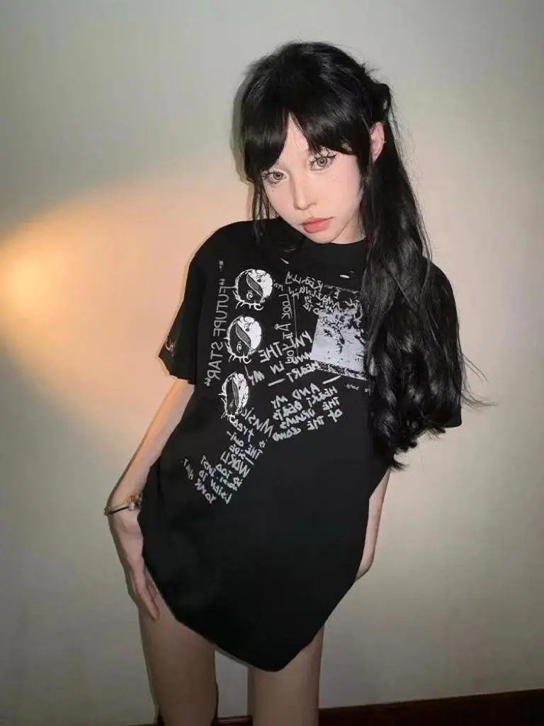 Women's Gothic Punk T-Shirt Harajuku Subculture Top with Short Sleeves Y2K Clothing Emo Streetwear Tee 2000s Vintage Fashion