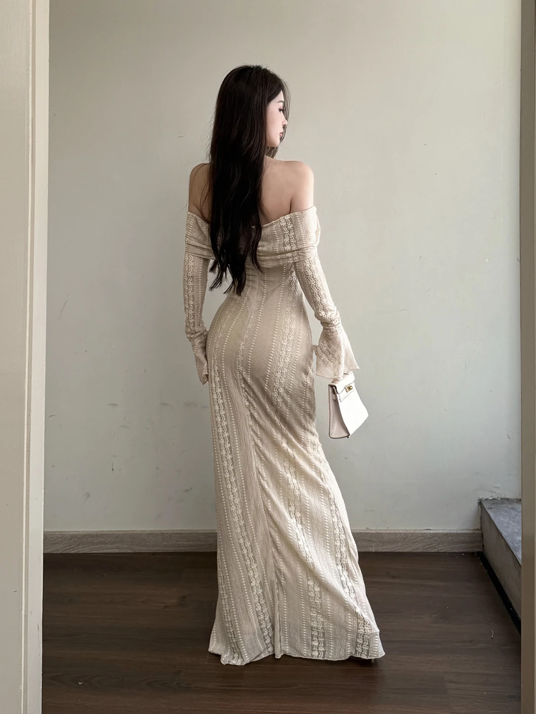 خمر الجوف خارج الدانتيل تقسم البيج فستان ماكسي المرأة الخريف مائل الرقبة مضيئة كم ثوب مسائي شيك حفلة موسيقية Vestidos رداء