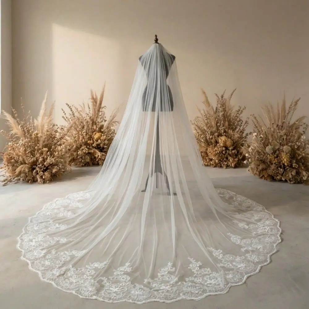 

Hot White Ivory Sequins Lace Edge Veils One Layer Cathedral Length Wedding Bridal Veil With Comb Long Woman Illusion Tulle