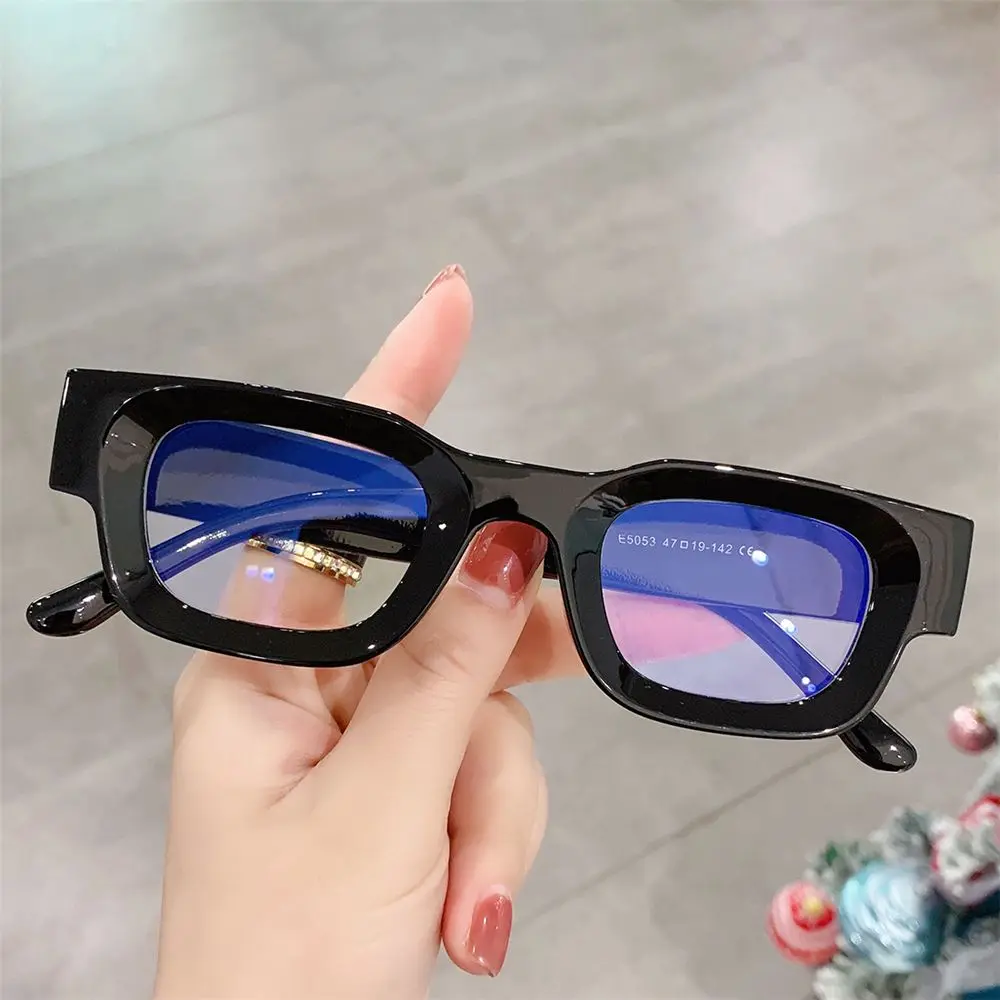 Trending Square Frame Punk UV400 Shades Women Sunglasses Polarized Sunglasses Men Sun Glasses