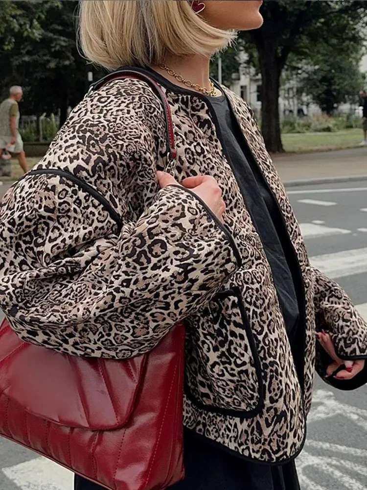 2024 Leopard Print Pocket Coats Fashion Women Chic Casual Loose Long Sleeve Jacket Autumn Winter Female Commuting Outerwear