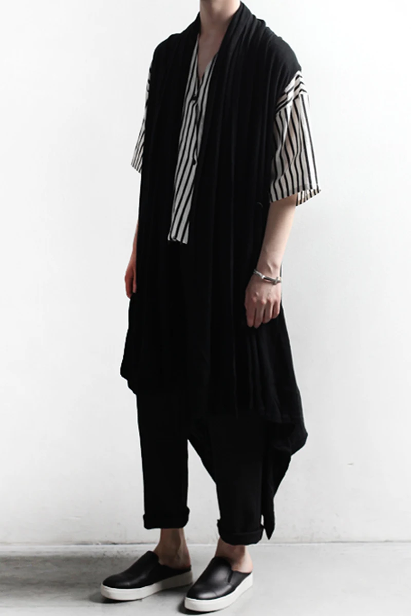 Spring Men Long Sleeveless Vest Cardigan Vests Jackets Personality Non-mainstream Joker Wizard Robes Coat Summer Male Cape Cape