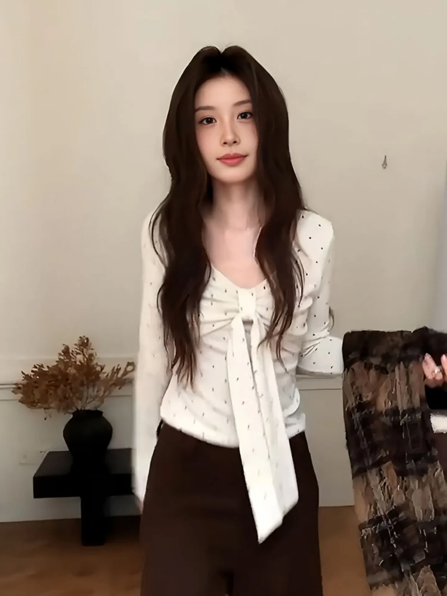 Czysta Pożądanie Pikantna Dziewczyna Bluzka z Węzłem U-Ne T-irt Damska Wczesna Jesień Nowy Krój Wyszczuplający Talia Stylizacja Top Koreański Sle Lo...