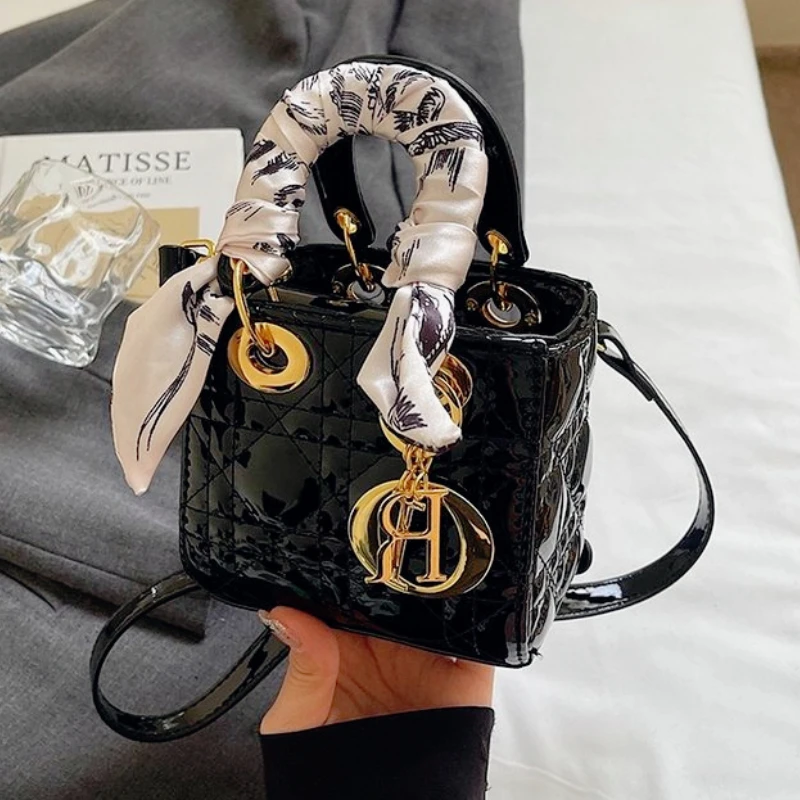 Изысканная мини-сумка принцессы Дианы, новая женская ручная маленькая сумка, маленькая квадратная сумка через плечо на одно плечо в форме ромба