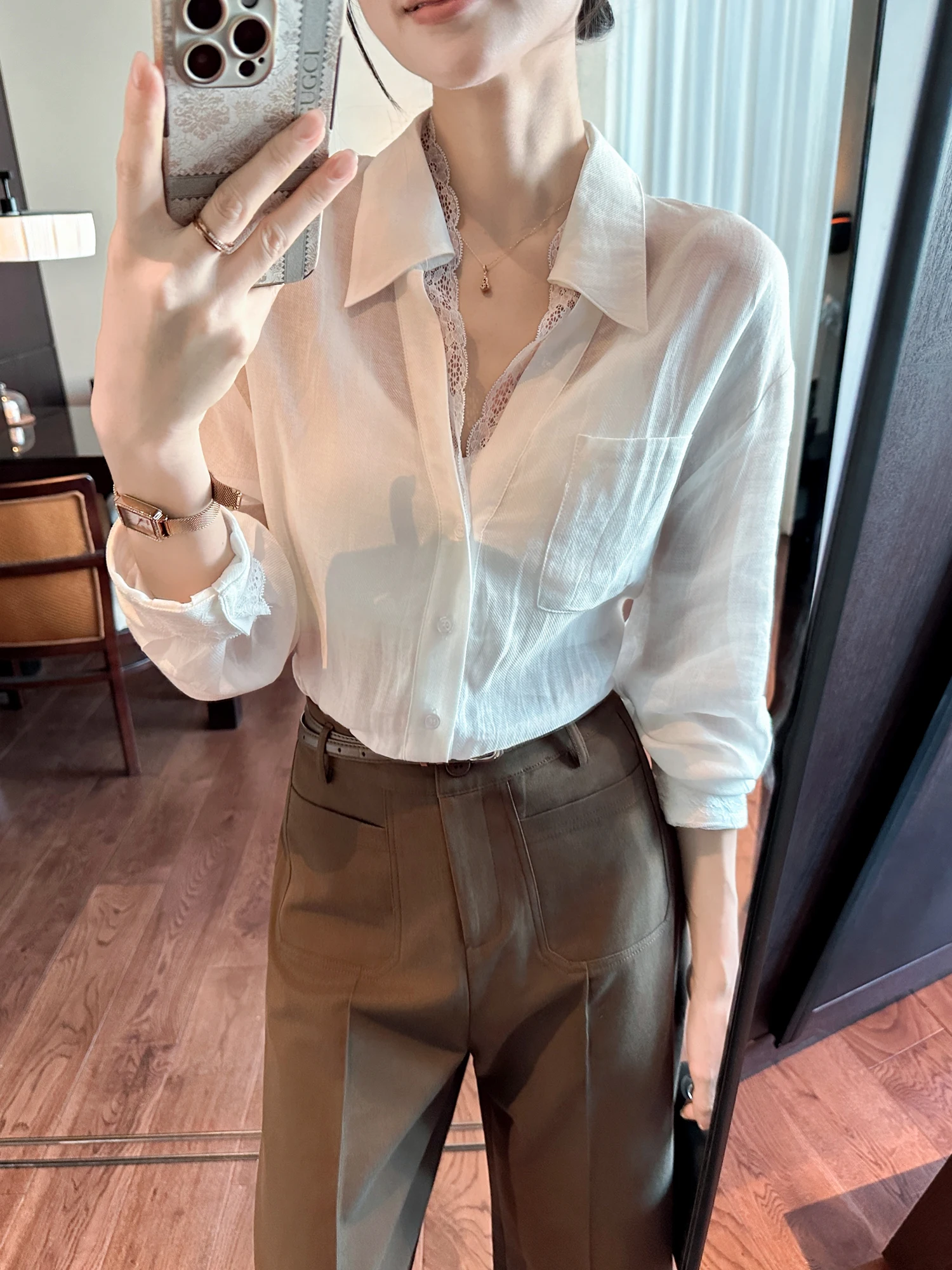 

Элегантная рубашка с кружевной отделкой и одной пуговицей, с изысканным воротником, дышащая, в корейском стиле, приталенная, с длинным рукавом, для повседневной носки