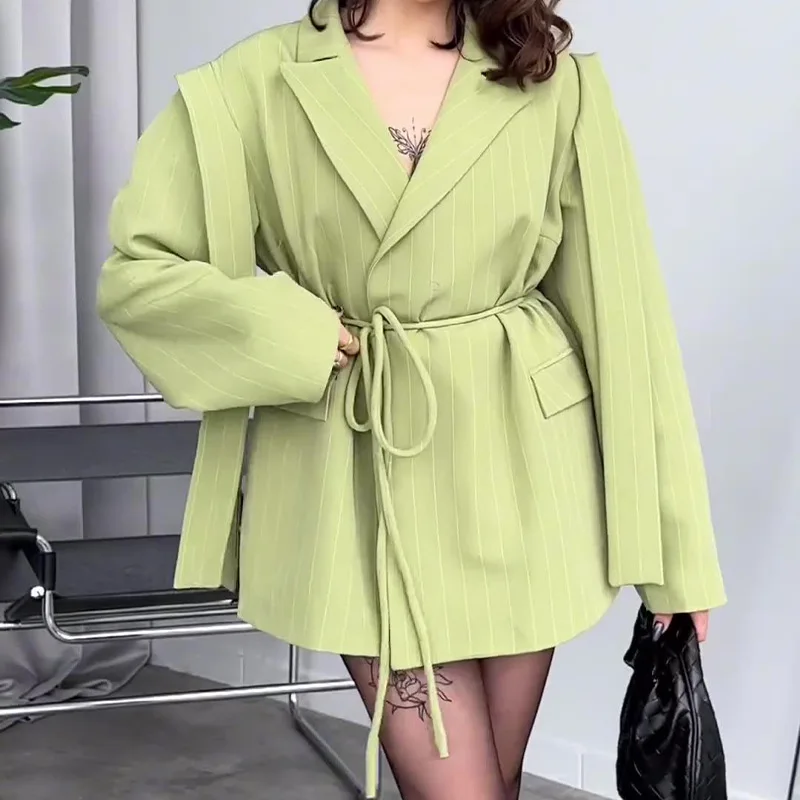 

2025 Autumn New Solid Color Large Lapel Loose Tie Waist Short Suit Jacket Blazer Women