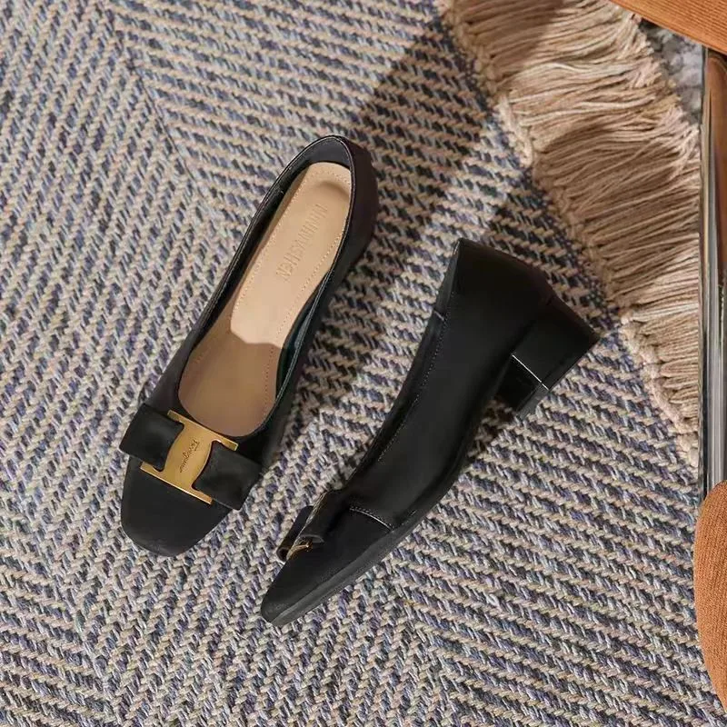 Women\'s Single Shoes Summer New Low Heel Square Head Metal Decorative Oxford Shoes Fashion Comfortable Soft Soled Leather Shoes