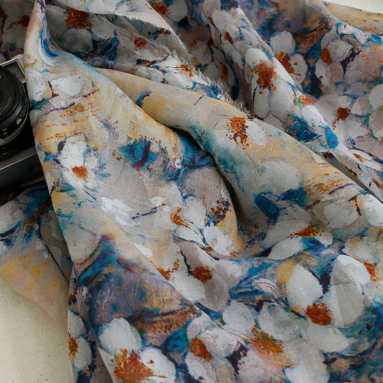 

1 ярд, натуральная чистая ткань рами, белый цветочный принт, шитье, модное уникальное платье, халат, рубашка, ткани для одежды