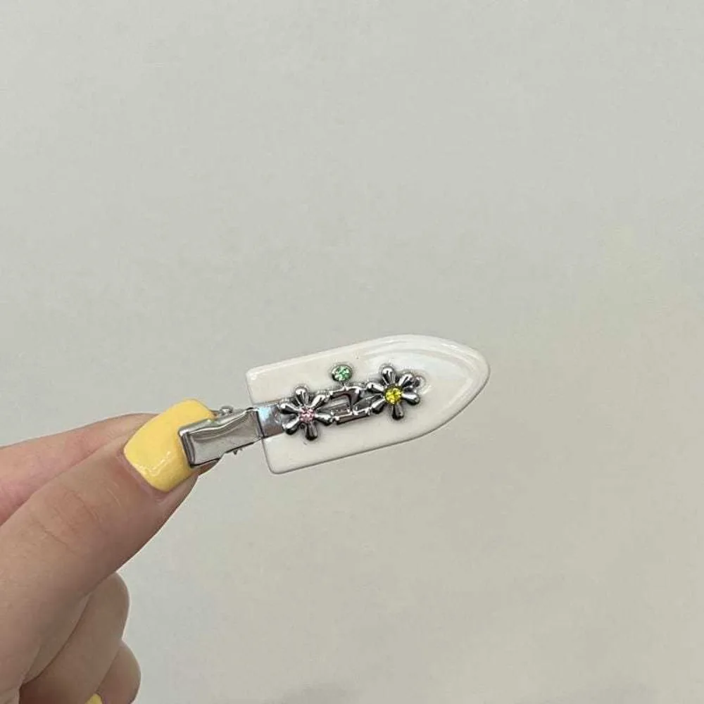 

Simple Rhinestones Traceless Hairpin Metal Duckbill Clip Acetate Hairpin Y2k Korean Style Makeup Hair Clip Daily