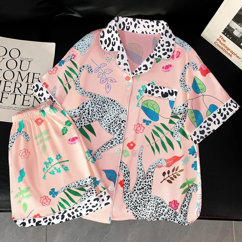 

Ice silk thin section plant flowers leopard ladies pajamas summer new short-sleeved shorts lapel girls homewear two-piece set
