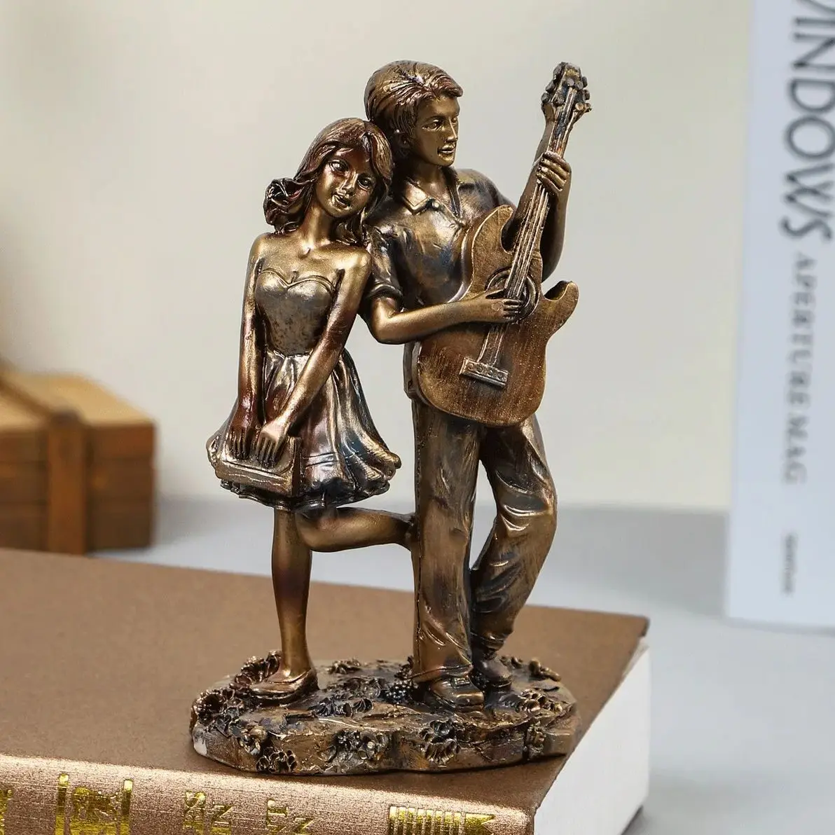 

Couple Figurines, Luxury-Style Figurines, Commemorative Creative Home Decoration Handicraft Display Resin Ornament