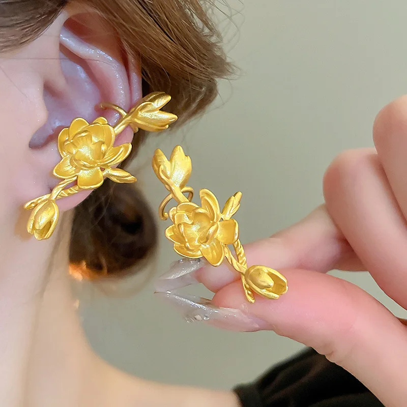Premium, flower integrated earclip earrings French retro fashion simple temperament niche earrings women
