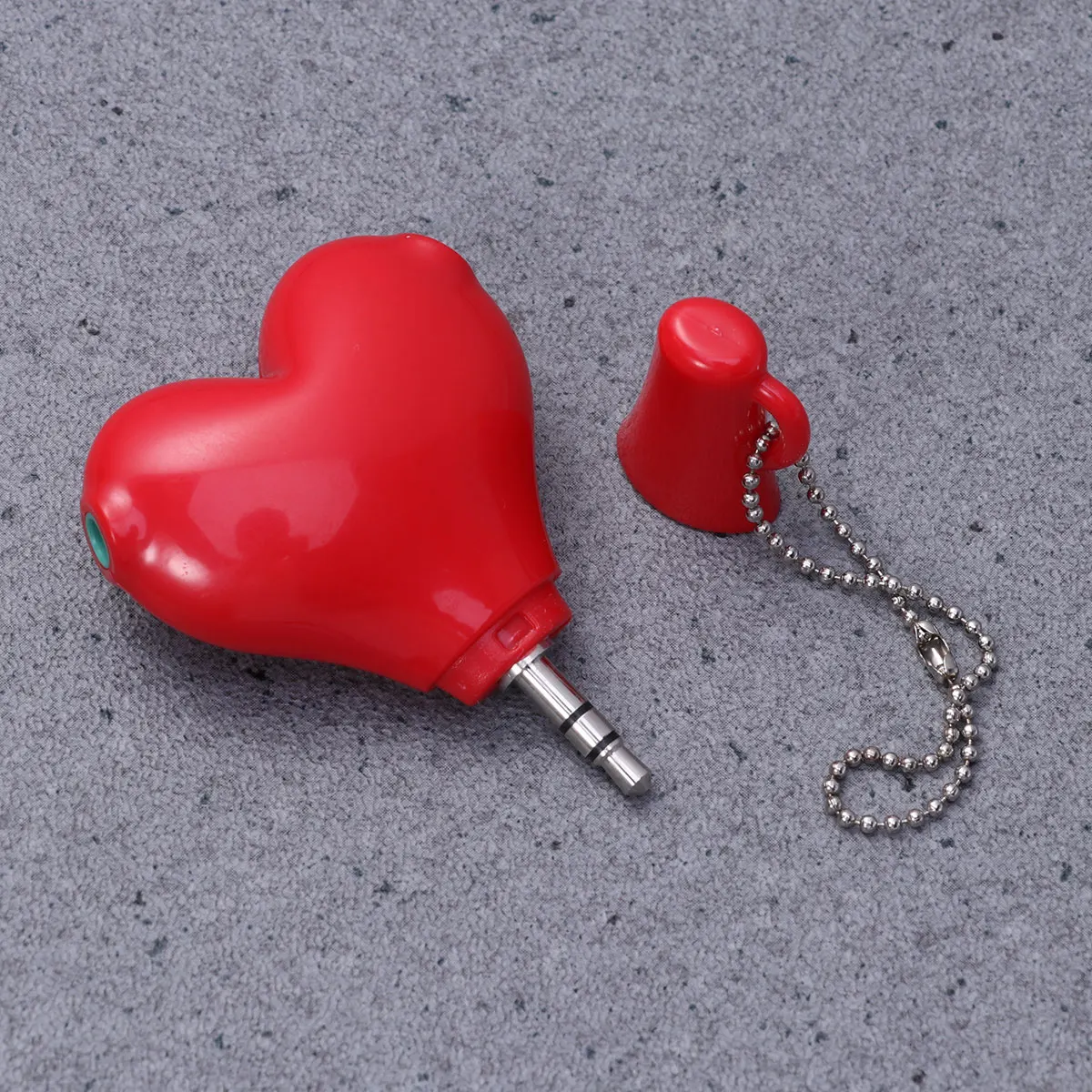 

Heart Design 2 Port Headphone Splitter 3.5mm Stereo Audio Splitter for Devices Adapter for Computers Gaming