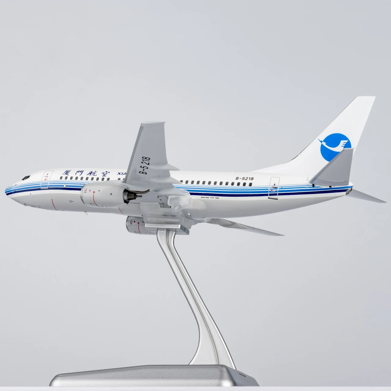 

64116 Коллекционный самолет из сплава в подарок, модель NG 1:200 Xiamen Airlines Boeing B737-700, литая под давлением модель самолета B-5218