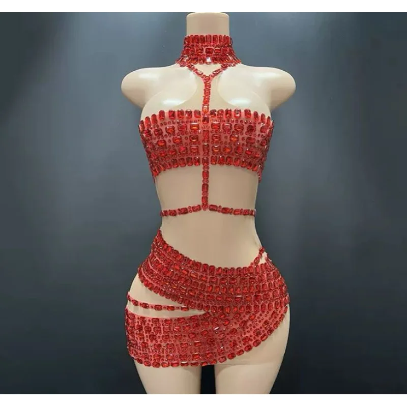 Nuovo arrivo lussuoso diamante scintillante sexy halter trasparente falso abito corto in due pezzi PartyoutfitCerimonia di prestazione