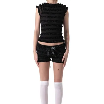 Tatlı baharat kız ahşap kulak yan Hollow Out Strappy kaşkorse Tank Top kadınlar yaz dantel dantel Pom Pom şort 2 parça