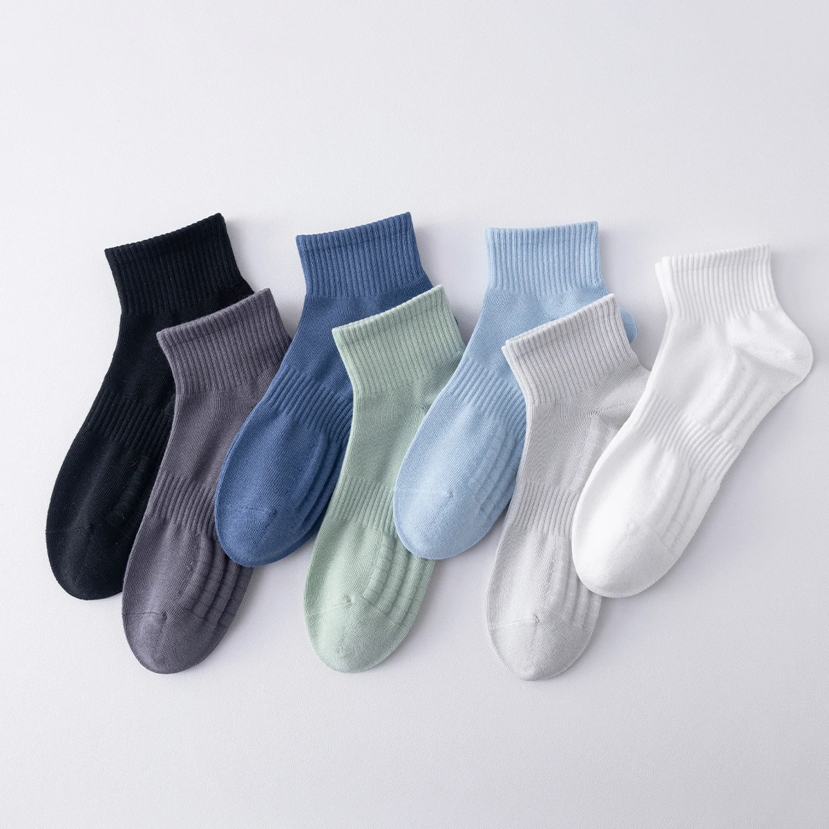 3 أزواج من الجوارب الرجالية القطنية للفصول الأربعة بلون سادة وبسيطة ومتعددة الاستخدامات على طراز الكلية مريحة وقابلة للتنفس #2