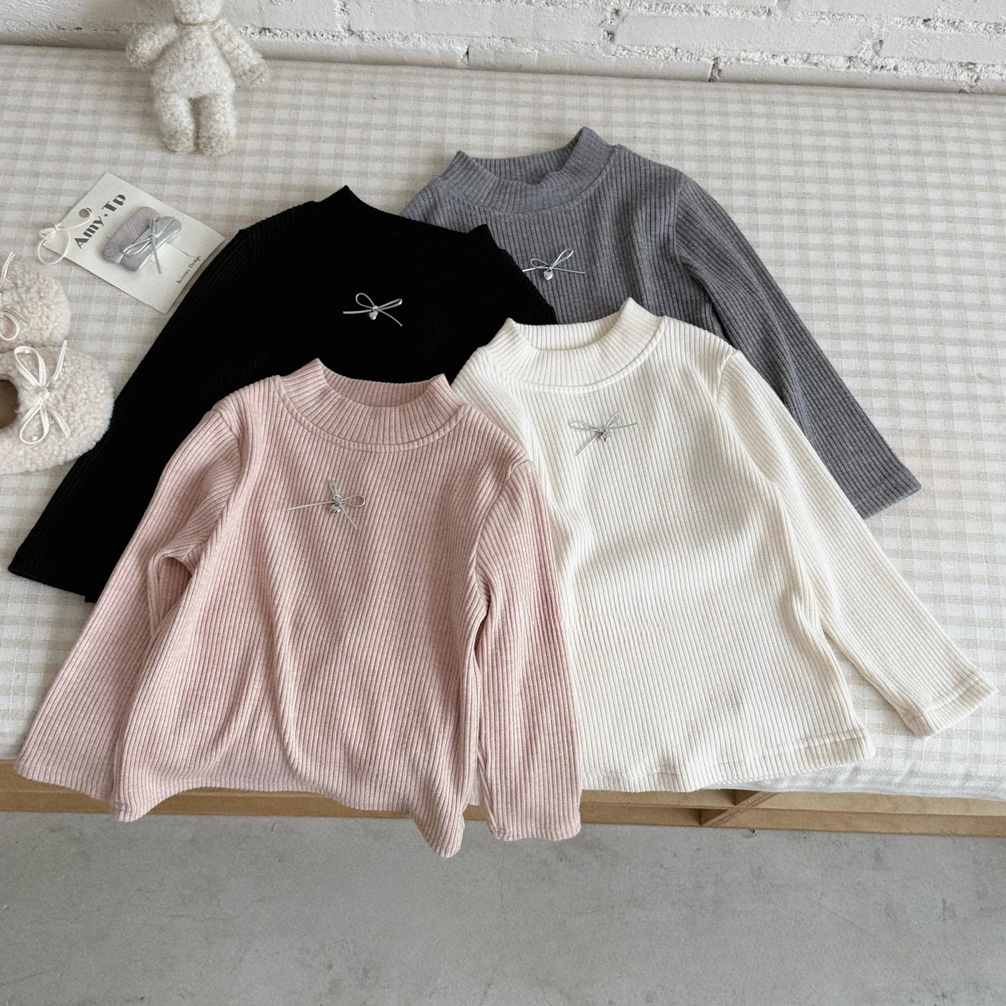 

детская одежда для девочек, топы, рубашка с утолщенным низом и бантом, осень-зима 2021.