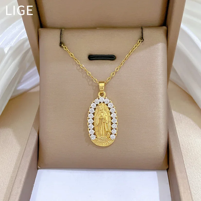 Gold Color Exquisite and Cute Crystal Maria Gorgeous Necklace Light Luxury Stainless Steel Temperament Clavicle Chain