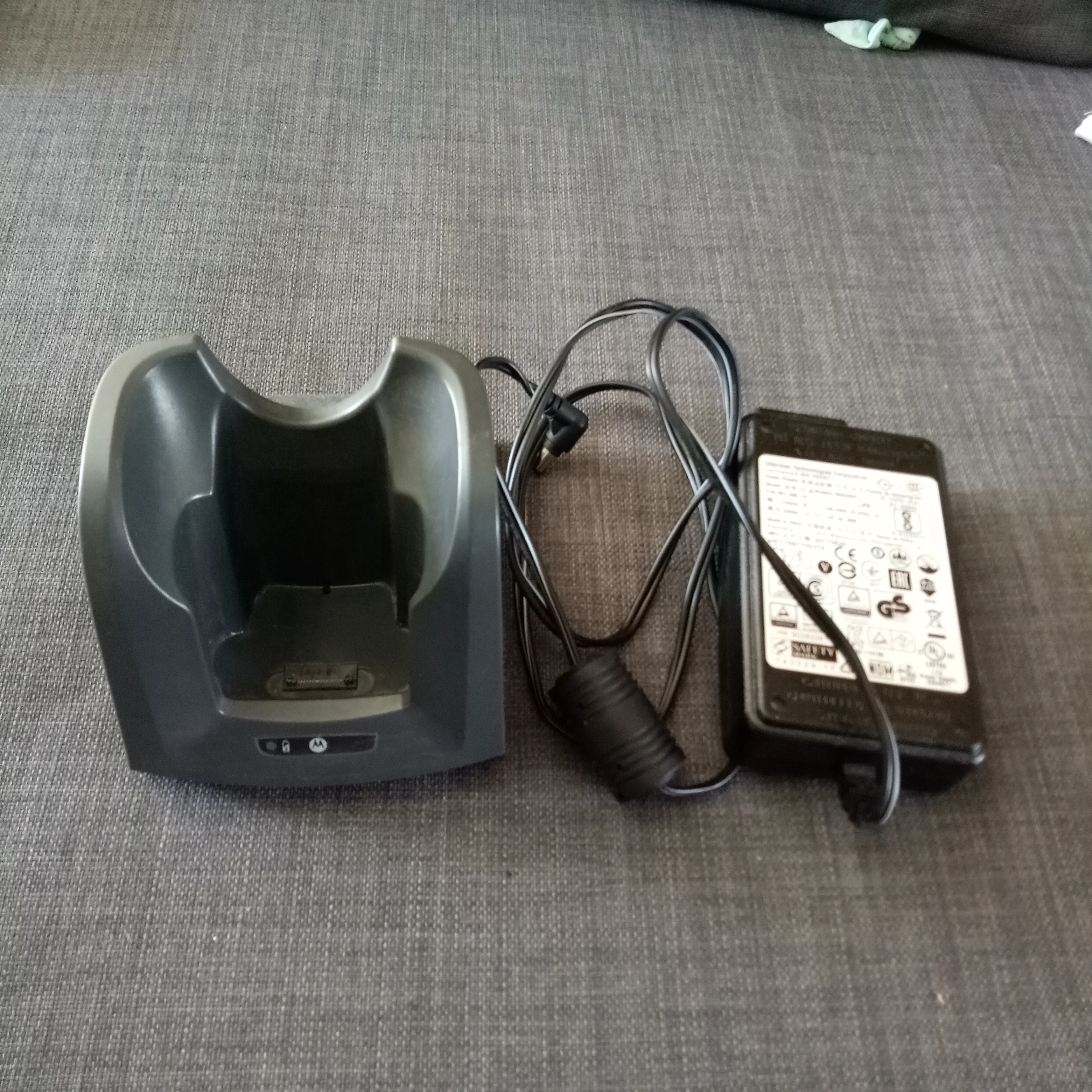 

CRD3000 Crable для MC32N0 MC3200 MC3190 MC3090 с адаптером питания