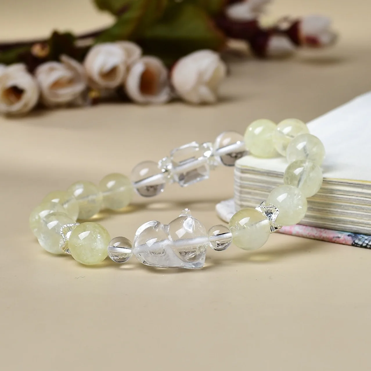 

Natural Citrine White Crystal Bracelet Women's Light Luxury Fashion Lucky Bracelet