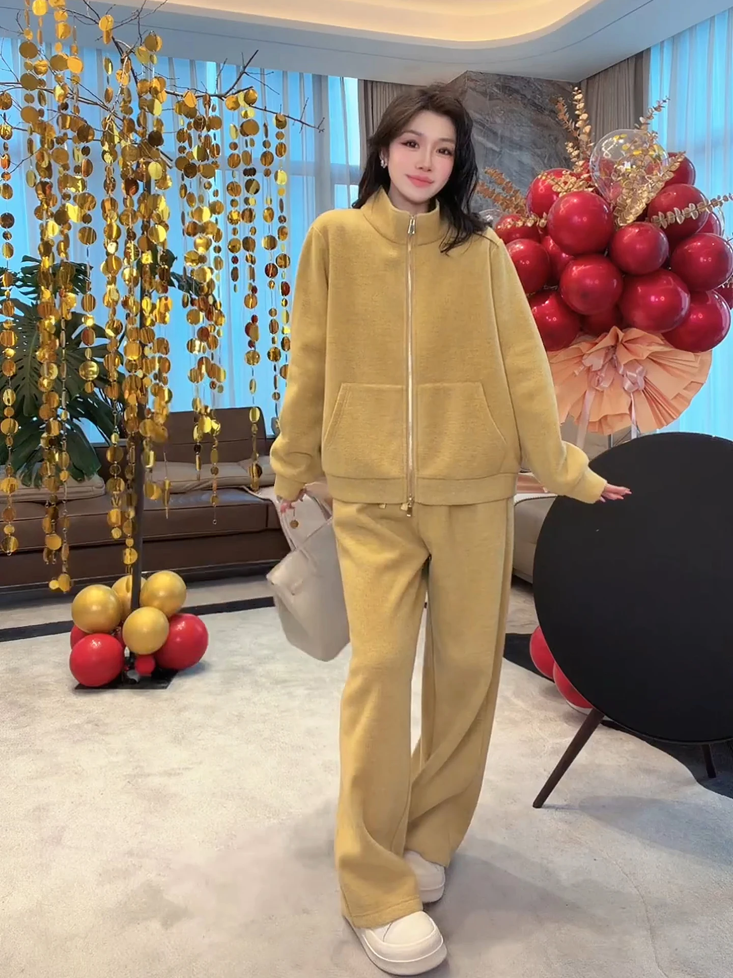 

Теплый модный комплект из двух предметов на флисовой подкладке для женщин: брюки с высокой талией и свободный топ с высоким воротом, зимний комплект