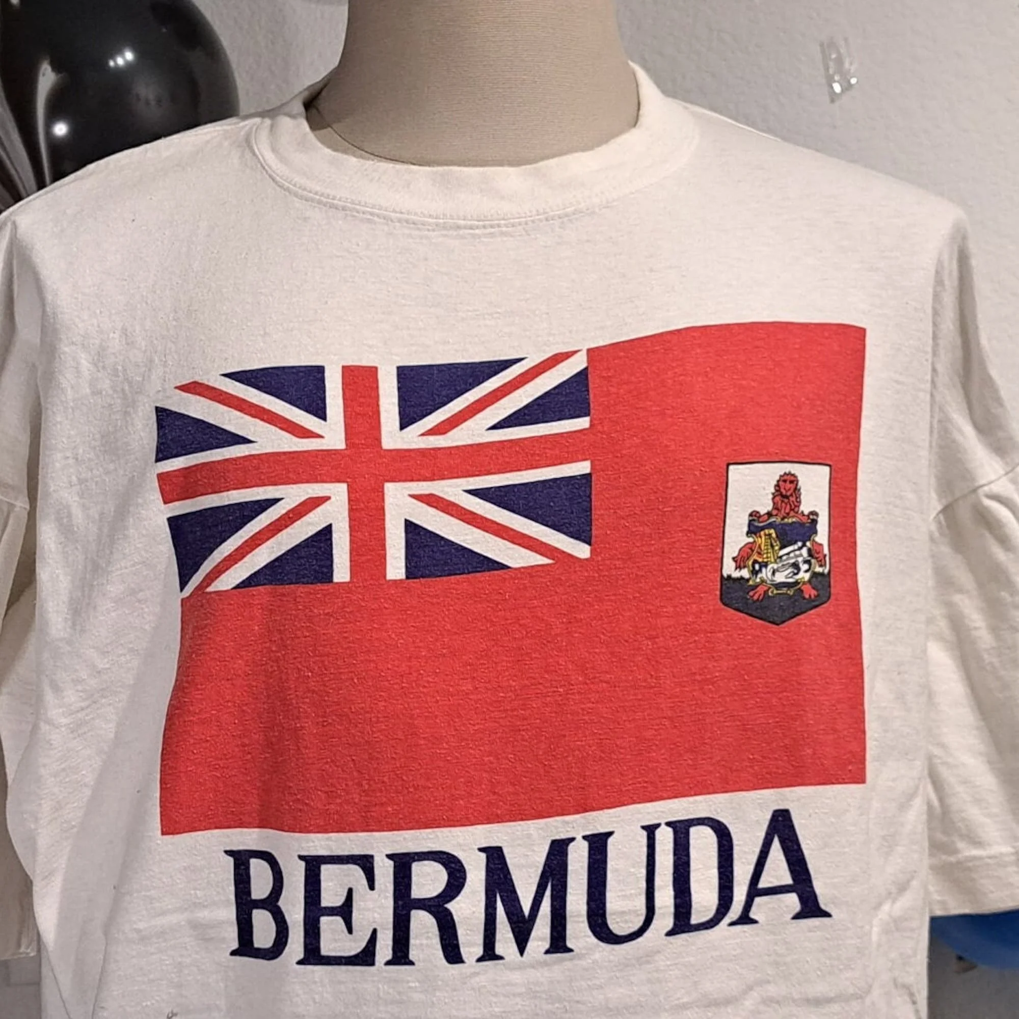 Vintage 90s Bermuda white Tshirt size 2XL