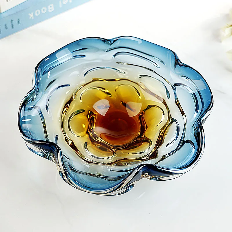 

Light luxury gradual change color creative petal fruit plate living room model room glazed ornament candy dried fruit storage